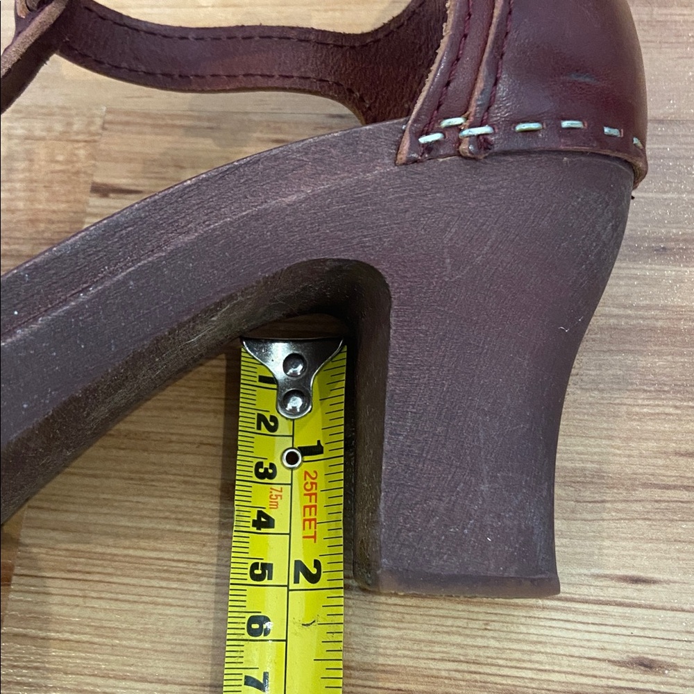 ❤️ HOST PICK ❤️ SWEDISH HASBEENS oxblood T-Strap clog heels 37 - Picture 15 of 16